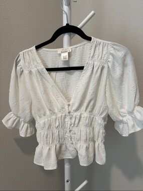 URBAN Romantics White Smocked Peplum V-Neck Blouse